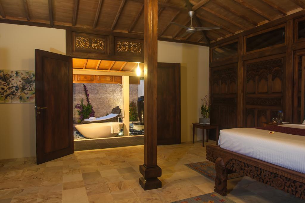 Oceanfront Citakara Sari Villas Candidasa Exterior foto